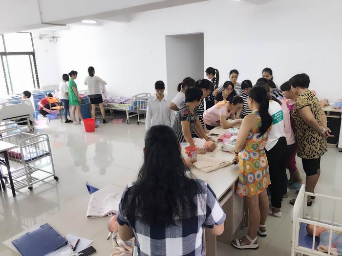 仁爱月嫂培训免费学习班直播，新时代母婴护理人才塑造的摇篮